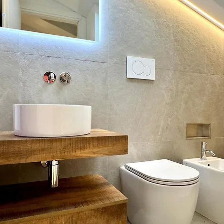 Charming 2-bedroom Retreat In The Center Of Pérouse