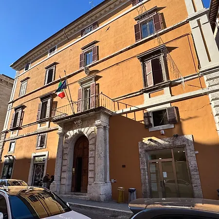 Lägenhet Charming 2-bedroom Retreat In The Center Of